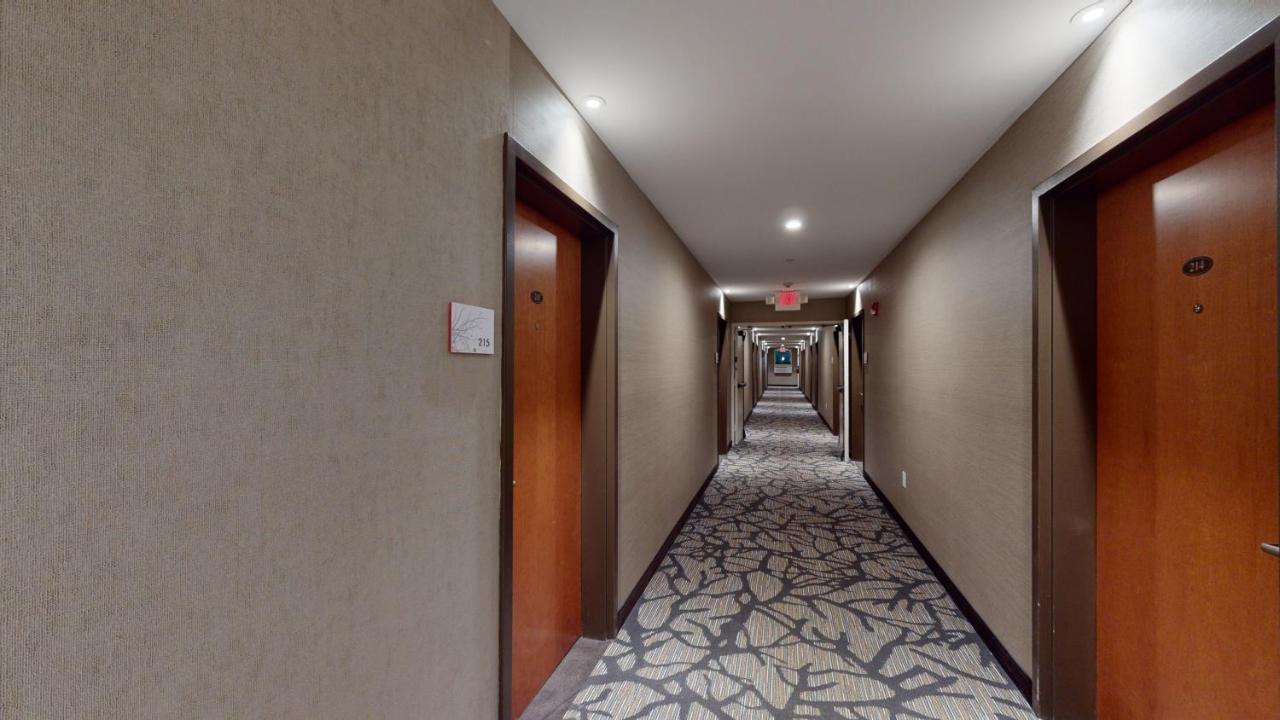 Ramada By Wyndham Strasburg - Shenandoah Valley Esterno foto